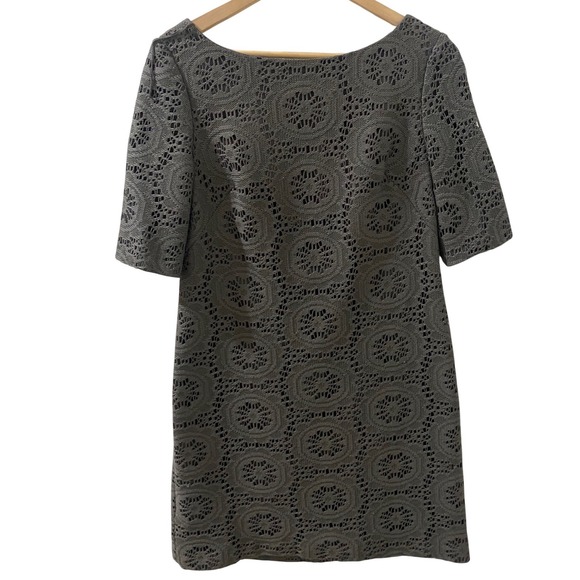 Adrianna Papell Dresses & Skirts - Adrianna Papell Gray Geometric Crochet Lace Sheath Dress Size 10 Short Sleeve